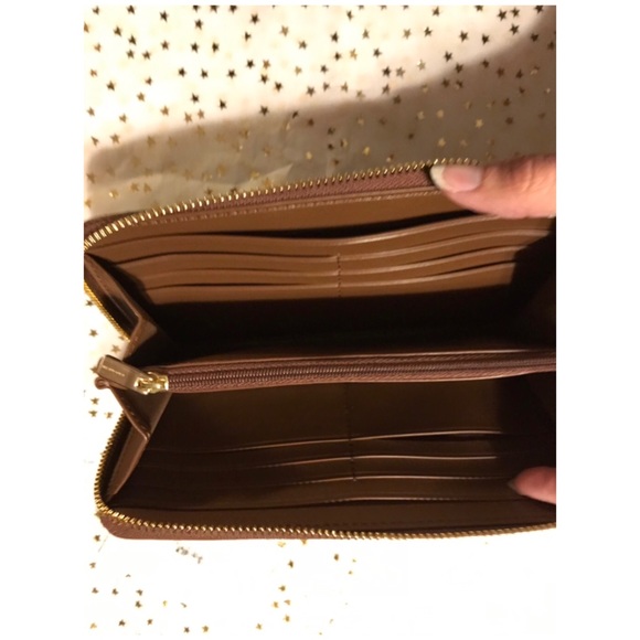 🚨SALE Coach Wallet Signature PVC <HR Zip Around - Picture 7 of 8